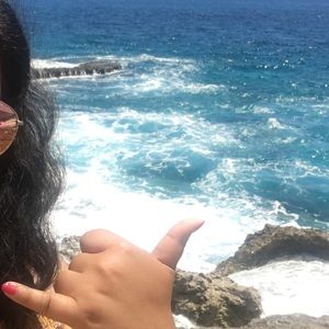 Meet your Posher, Nika